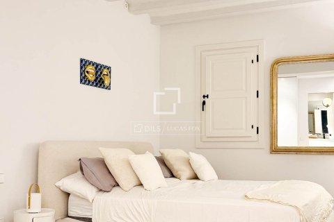 Lägenhet för uthyrning i Barcelona, Spanien 3 sovrum, 156 kvm. Nr. 161365 - foto 14