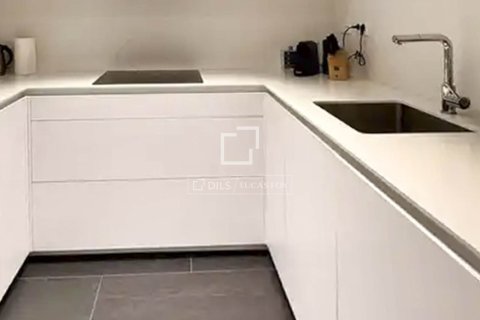 Lägenhet för uthyrning i Barcelona, Spanien 3 sovrum, 156 kvm. Nr. 161365 - foto 9