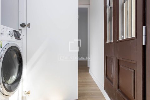 Lägenhet för uthyrning i Barcelona, Spanien 2 sovrum, 72 kvm. Nr. 161367 - foto 17