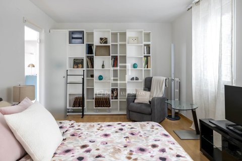 Lägenhet för uthyrning i Barcelona, Spanien 2 sovrum, 185 kvm. Nr. 161364 - foto 24