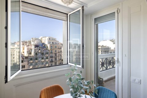 Lägenhet för uthyrning i Barcelona, Spanien 2 sovrum, 185 kvm. Nr. 161364 - foto 7