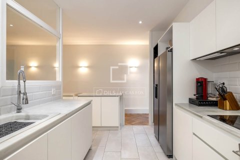 Lägenhet för uthyrning i Barcelona, Spanien 2 sovrum, 185 kvm. Nr. 161364 - foto 14