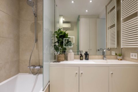 Lägenhet för uthyrning i Barcelona, Spanien 2 sovrum, 185 kvm. Nr. 161364 - foto 28