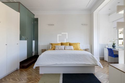 Lägenhet för uthyrning i Barcelona, Spanien 2 sovrum, 185 kvm. Nr. 161364 - foto 18