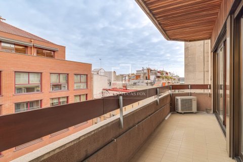 Huoneisto Barcelona, Espanja 4 makuuhuonetta, 168 m2 No. 161369