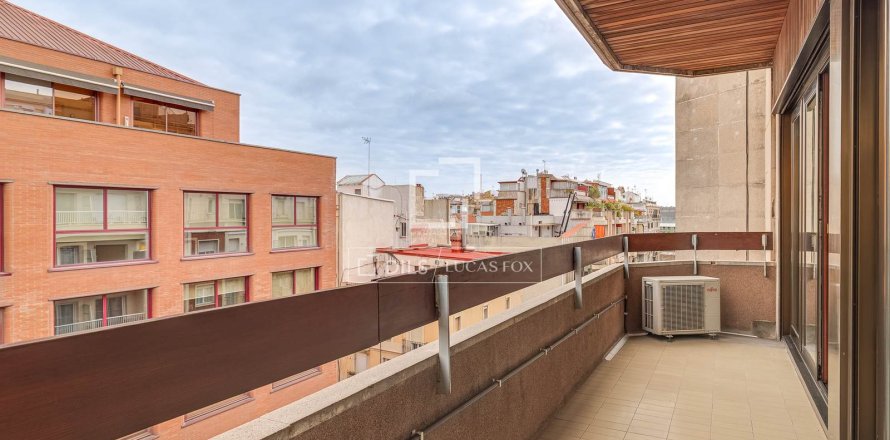 Lägenhet i Barcelona, Spanien 4 sovrum, 168 kvm. Nr. 161369