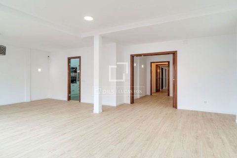 Lägenhet för uthyrning i Barcelona, Spanien 4 sovrum, 168 kvm. Nr. 161369 - foto 7