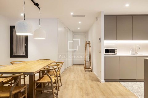 Lägenhet för uthyrning i Barcelona, Spanien 3 sovrum, 238 kvm. Nr. 161366 - foto 13