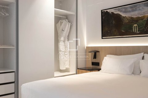 Lägenhet för uthyrning i Barcelona, Spanien 3 sovrum, 238 kvm. Nr. 161366 - foto 25