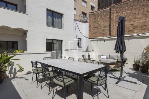 Lägenhet för uthyrning i Barcelona, Spanien 3 sovrum, 238 kvm. Nr. 161366 - foto 10