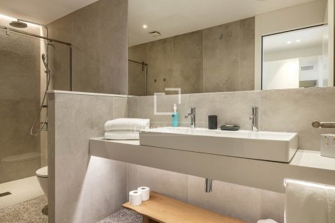 Lägenhet för uthyrning i Barcelona, Spanien 3 sovrum, 238 kvm. Nr. 161366 - foto 28