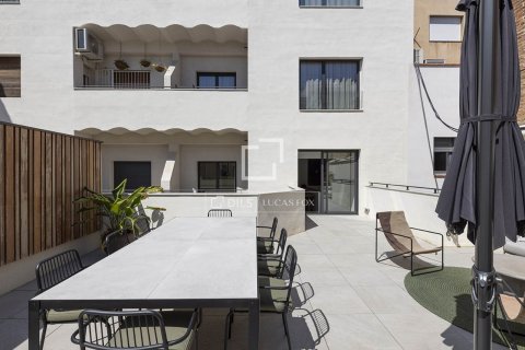 Lägenhet för uthyrning i Barcelona, Spanien 3 sovrum, 238 kvm. Nr. 161366 - foto 9