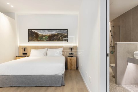 Lägenhet för uthyrning i Barcelona, Spanien 3 sovrum, 238 kvm. Nr. 161366 - foto 24