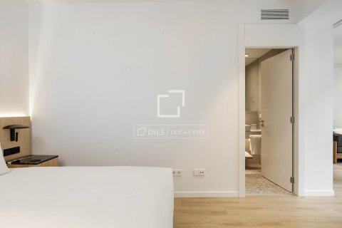 Lägenhet för uthyrning i Barcelona, Spanien 3 sovrum, 238 kvm. Nr. 161366 - foto 27