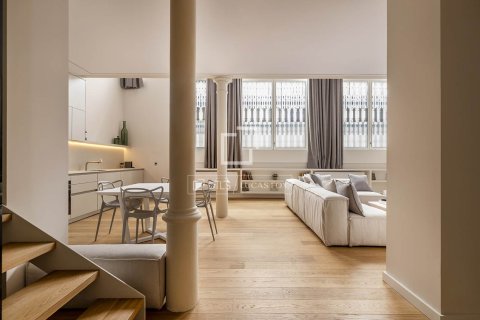 Lägenhet för uthyrning i Barcelona, Spanien 1 sovrum, 173 kvm. Nr. 161370 - foto 11