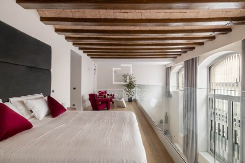 Lägenhet för uthyrning i Barcelona, Spanien 1 sovrum, 173 kvm. Nr. 161370 - foto 18