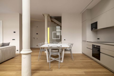 Lägenhet för uthyrning i Barcelona, Spanien 1 sovrum, 173 kvm. Nr. 161370 - foto 12