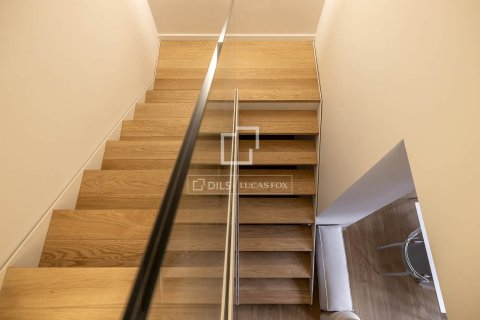 Lägenhet för uthyrning i Barcelona, Spanien 1 sovrum, 173 kvm. Nr. 161370 - foto 27