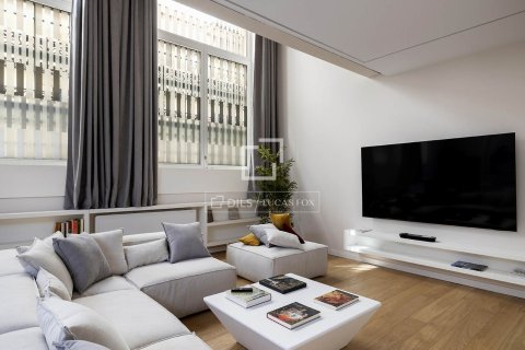 Lägenhet för uthyrning i Barcelona, Spanien 1 sovrum, 173 kvm. Nr. 161370 - foto 5