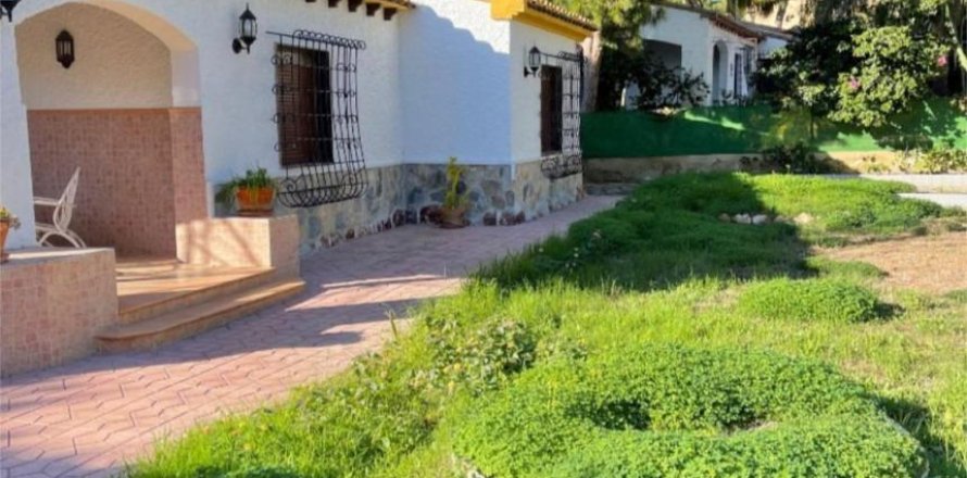 Villa in Alicante, Spanien 3 Schlafzimmer, 106 m2 Nr. 164780