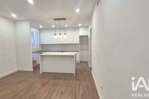 Apartment for sale in El Vendrell, Tarragona, Spain 3 bedrooms, 140 sq.m. No. 188262 - photo 4