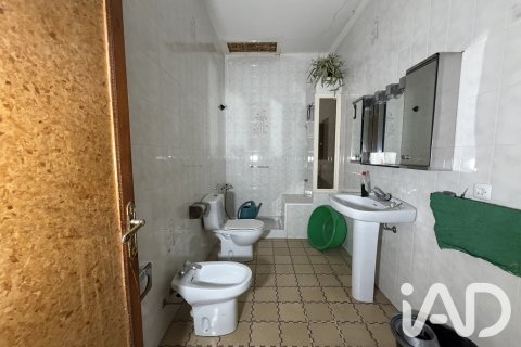 Villa in vendita in Spagna 3 camere da letto, 749 mq. N° 188259 - foto 20