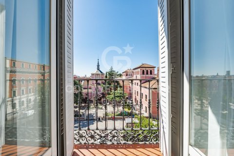 Apartment à vendre à Madrid, Espagne, 3 chambres, 212 m2 No. 178510 - photo 4
