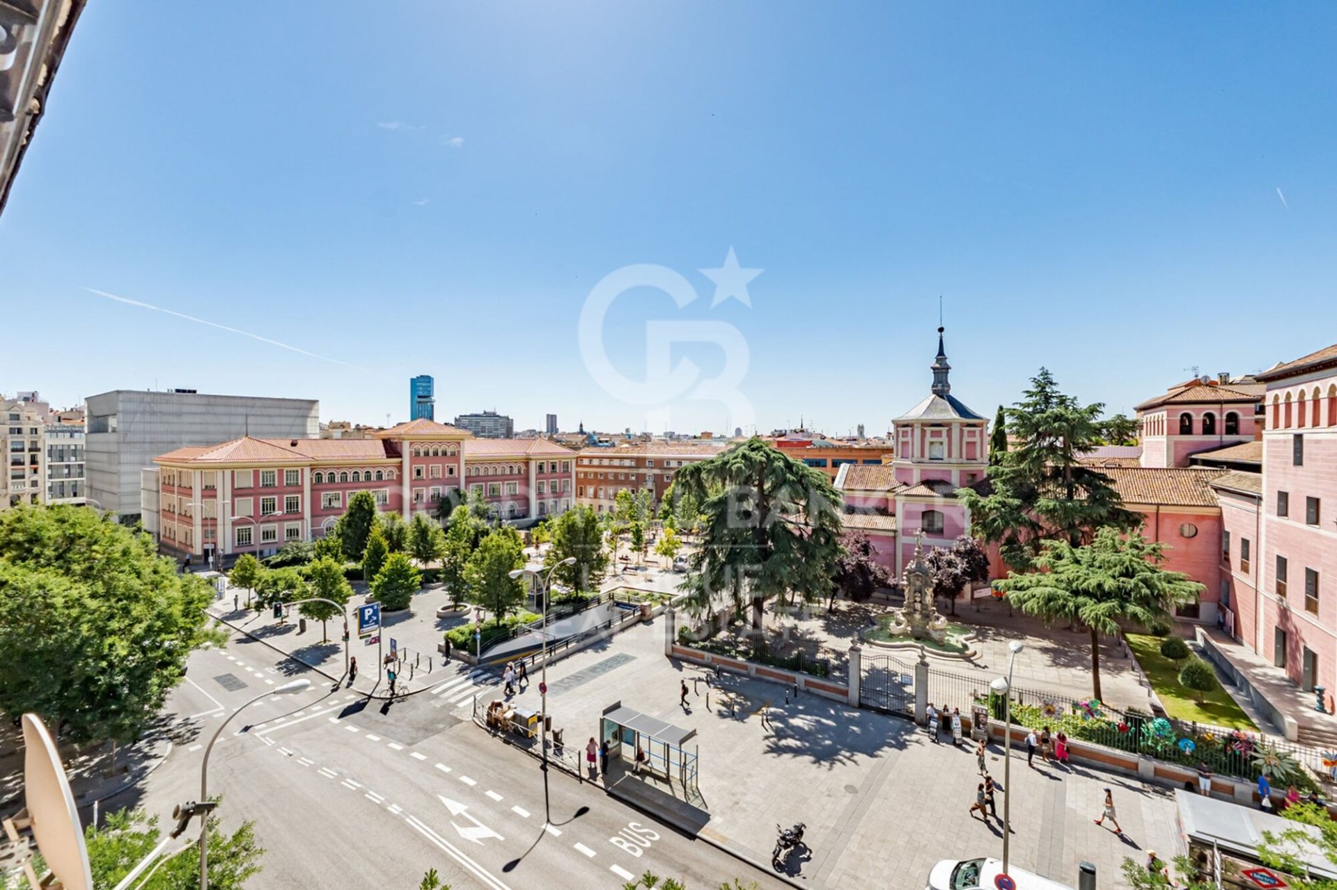 Apartament w Madrid, Hiszpania 3 sypialnie, 212 mkw. nr 178510