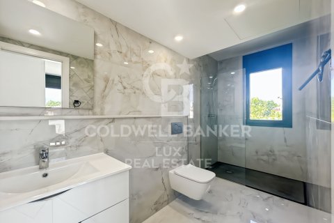 Villa à vendre à Empuriabrava, Girona, Espagne, 4 chambres, 252 m2 No. 178511 - photo 22