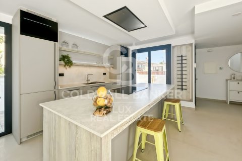 Villa à vendre à Empuriabrava, Girona, Espagne, 4 chambres, 252 m2 No. 178511 - photo 5