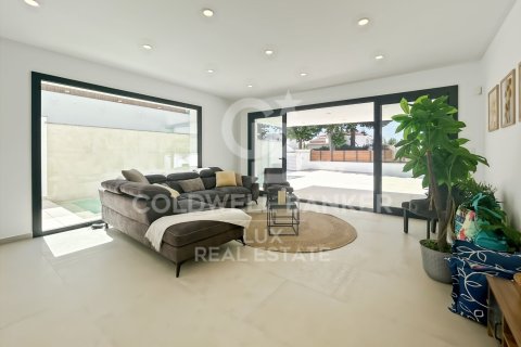 Villa à vendre à Empuriabrava, Girona, Espagne, 4 chambres, 252 m2 No. 178511 - photo 8