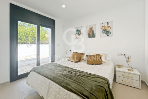 Villa à vendre à Empuriabrava, Girona, Espagne, 4 chambres, 252 m2 No. 178511 - photo 10