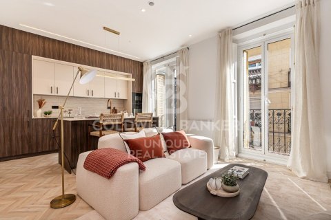Apartamento en Madrid, España 3 dormitorios, 127 m2 No. 156949