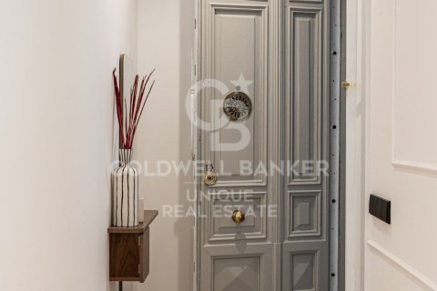 Apartment for sale in Madrid, Spain 3 bedrooms, 127 sq.m. No. 156949 - photo 30