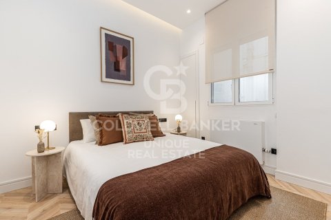 Apartment for sale in Madrid, Spain 3 bedrooms, 127 sq.m. No. 156949 - photo 26