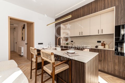 Apartment for sale in Madrid, Spain 3 bedrooms, 127 sq.m. No. 156949 - photo 10