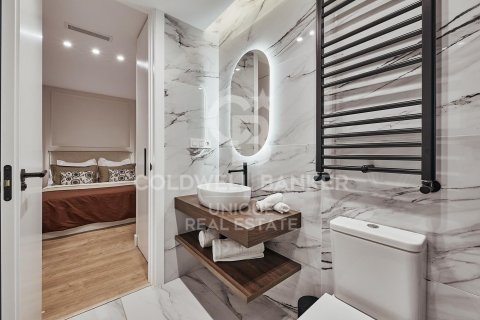 Huoneisto myytävänä Madrid, Espanja, 4 makuuhuonetta, 115 m2 No. 156951 - kuva 15