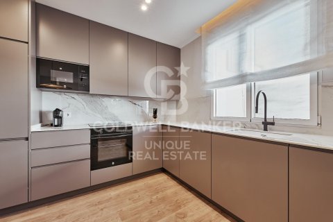 Huoneisto myytävänä Madrid, Espanja, 4 makuuhuonetta, 115 m2 No. 156951 - kuva 10