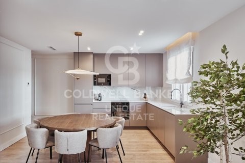 Huoneisto myytävänä Madrid, Espanja, 4 makuuhuonetta, 115 m2 No. 156951 - kuva 5