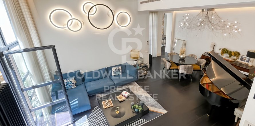 Duplex a Barcelona, Spagna 3 camere da letto, 279 mq. N° 156948