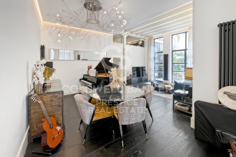 Duplex in vendita a Barcelona, Spagna 3 camere da letto, 279 mq. N° 156948 - foto 9