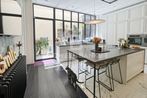 Duplex in vendita a Barcelona, Spagna 3 camere da letto, 279 mq. N° 156948 - foto 12