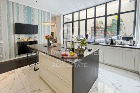 Duplex in vendita a Barcelona, Spagna 3 camere da letto, 279 mq. N° 156948 - foto 14