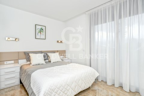 Villa for sale in Roses, Girona, Spain 9 bedrooms, 1084 sq.m. No. 156946 - photo 21