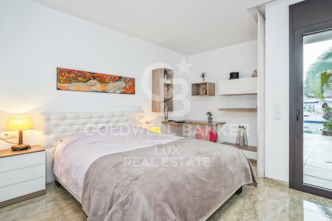 Villa for sale in Roses, Girona, Spain 9 bedrooms, 1084 sq.m. No. 156946 - photo 16