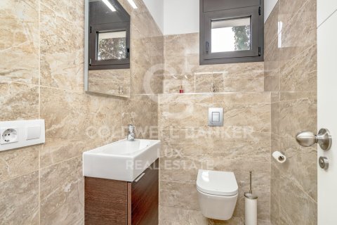 Villa for sale in Roses, Girona, Spain 9 bedrooms, 1084 sq.m. No. 156946 - photo 13