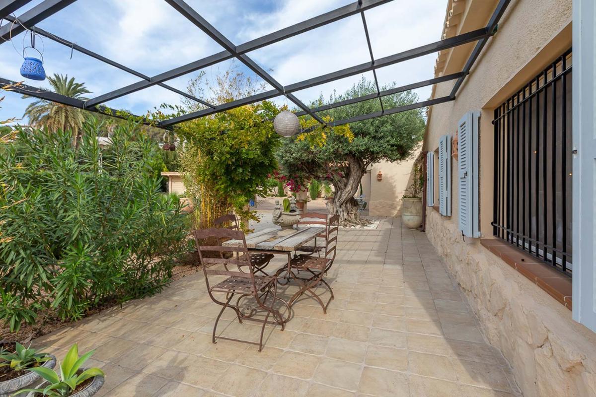 Villa in Moraira, Alicante, Spain 2 bedrooms, 167 sq.m. No. 149003