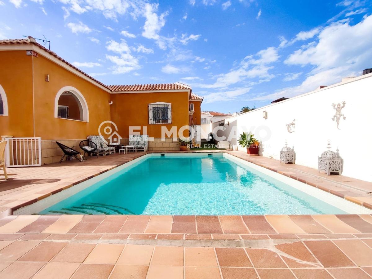 Villa en Ciudad Quesada, Alicante, España 4 dormitorios, 158 m2 No. 148999