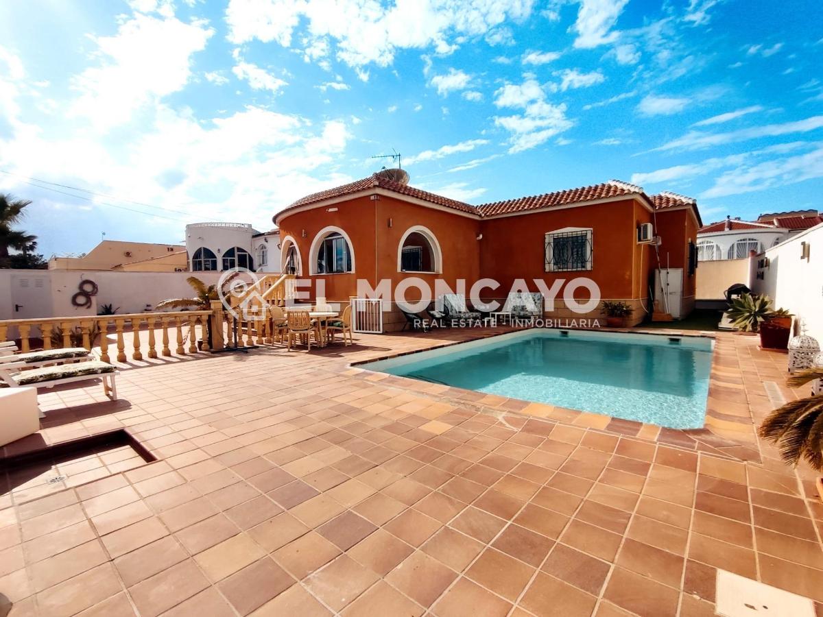 Villa en Ciudad Quesada, Alicante, España 4 dormitorios, 158 m2 No. 148999
