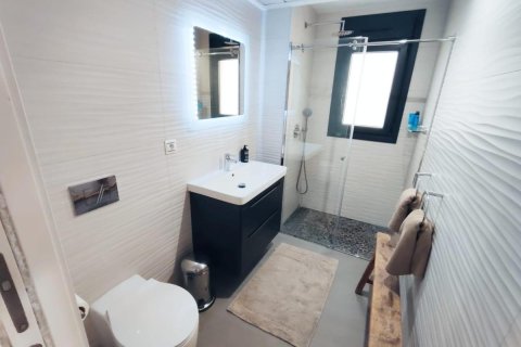 Ático en venta en Guardamar del Segura, Alicante, España 3 dormitorios, 112 m2 No. 149000 - foto 21